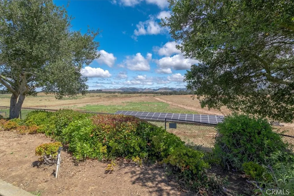 688 Willow Road Nipomo, CA 93444