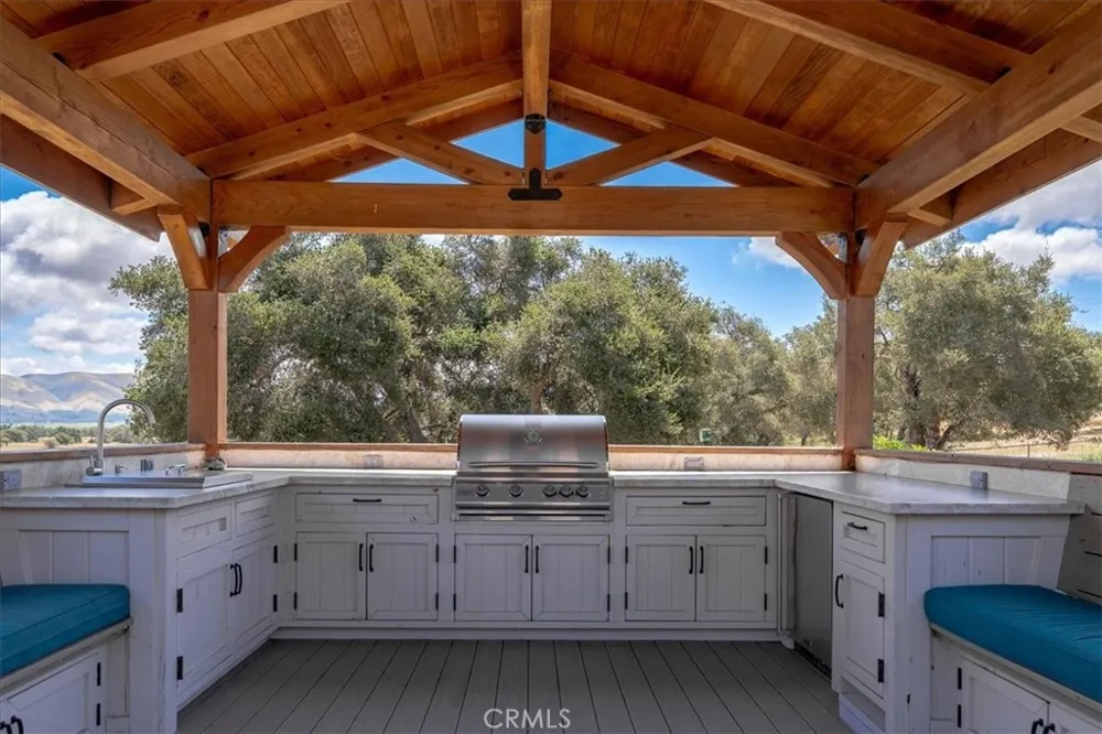 688 Willow Road Nipomo, CA 93444