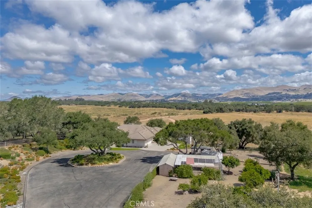 688 Willow Road Nipomo, CA 93444