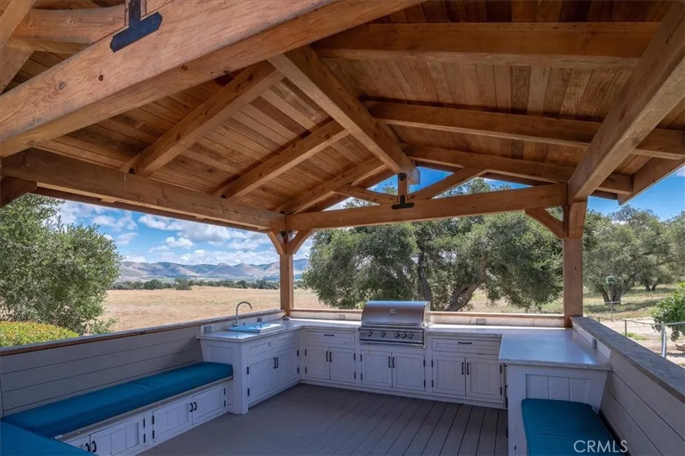 688 Willow Road Nipomo, CA 93444