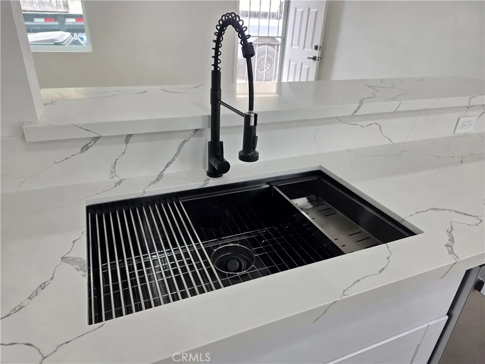 558 Atlantic City #B Grover Beach, CA 93433