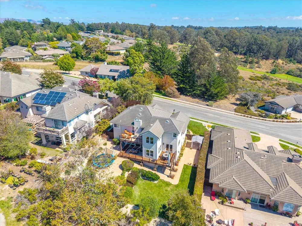 884 Auklet Court Arroyo Grande, CA 93420