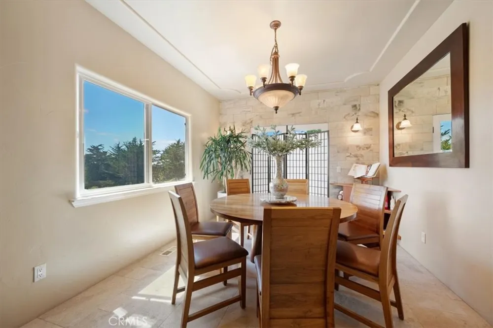 884 Auklet Court Arroyo Grande, CA 93420