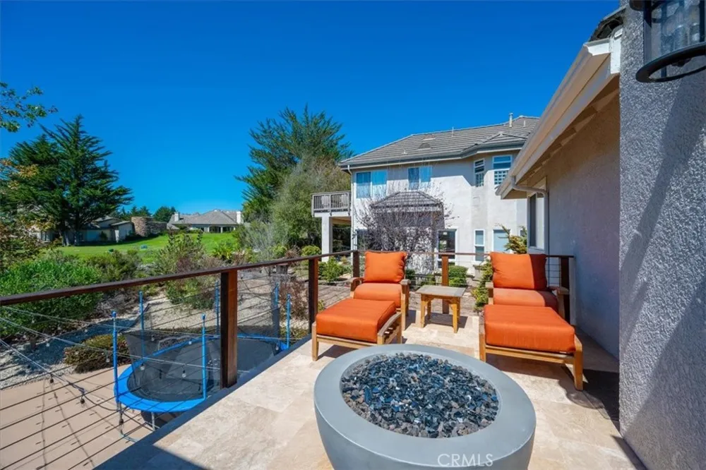 884 Auklet Court Arroyo Grande, CA 93420