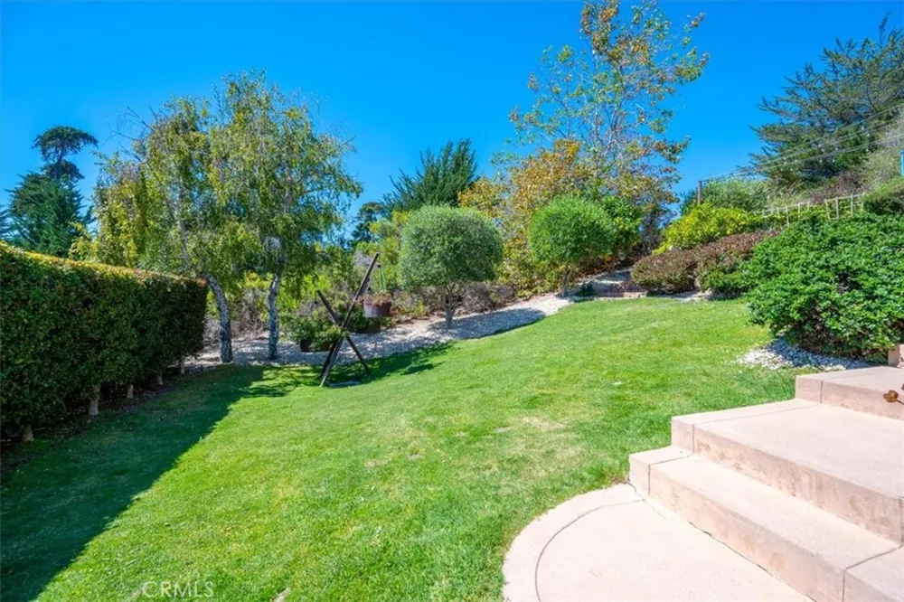 884 Auklet Court Arroyo Grande, CA 93420