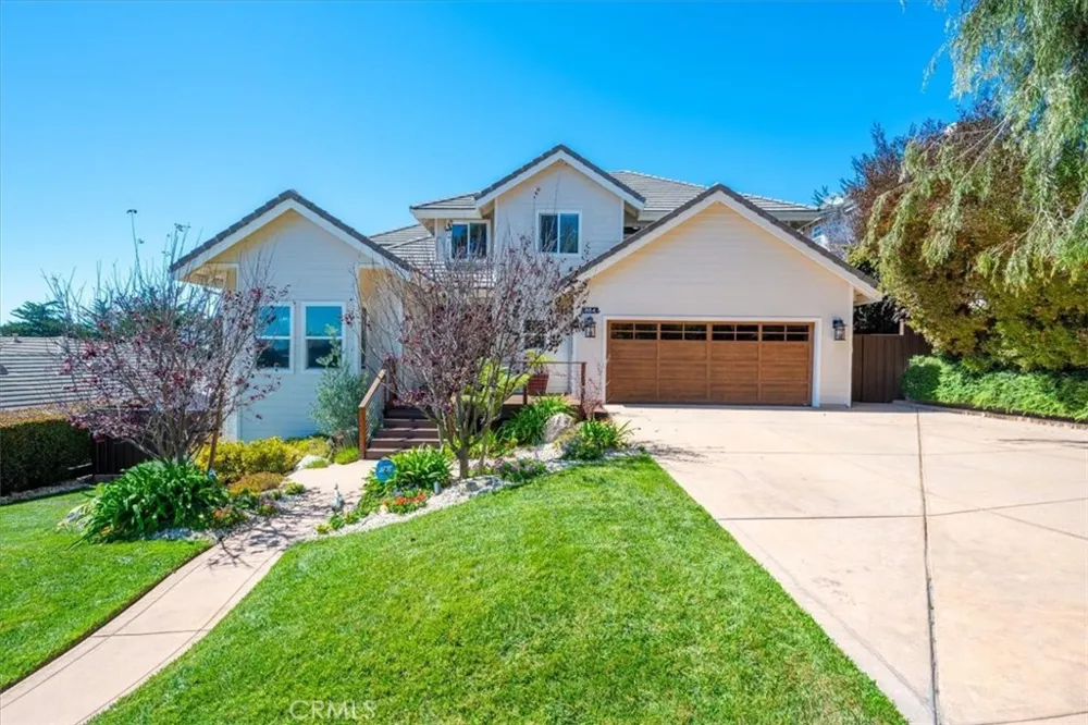 884 Auklet Court Arroyo Grande, CA 93420