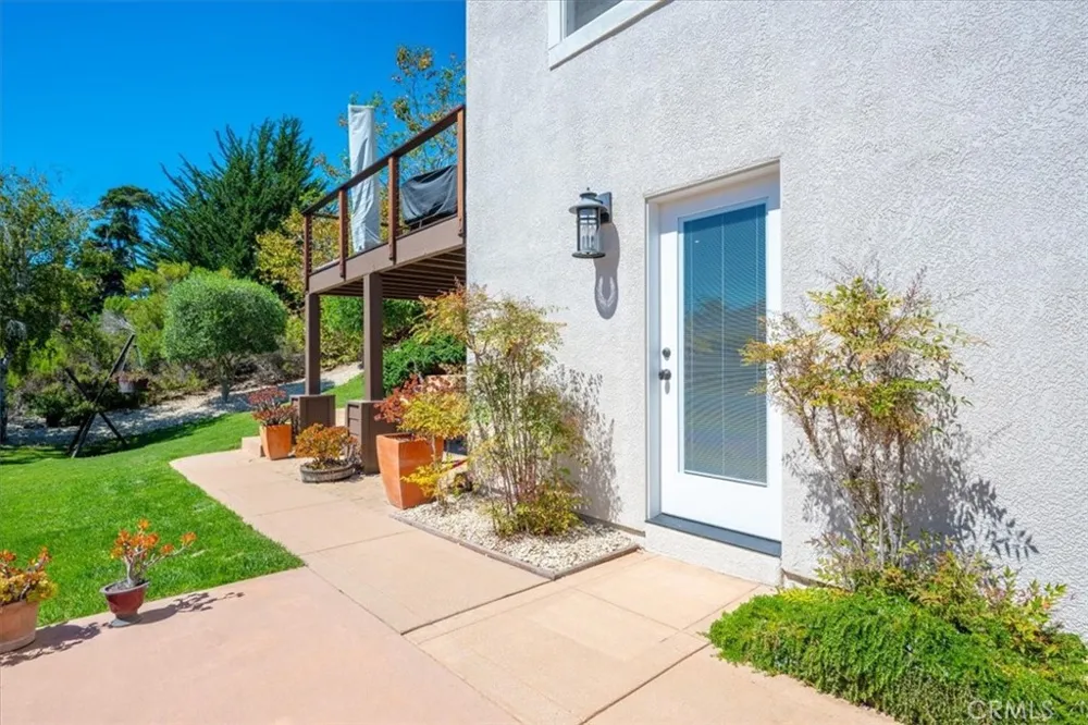 884 Auklet Court Arroyo Grande, CA 93420