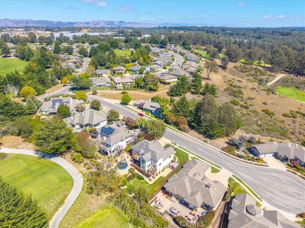 884 Auklet Court Arroyo Grande, CA 93420