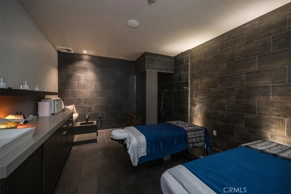 1130 Broad #2 San Luis Obispo, CA 93401
