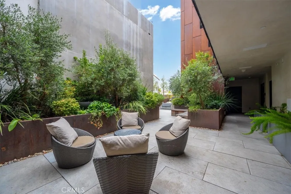 1130 Broad #2 San Luis Obispo, CA 93401
