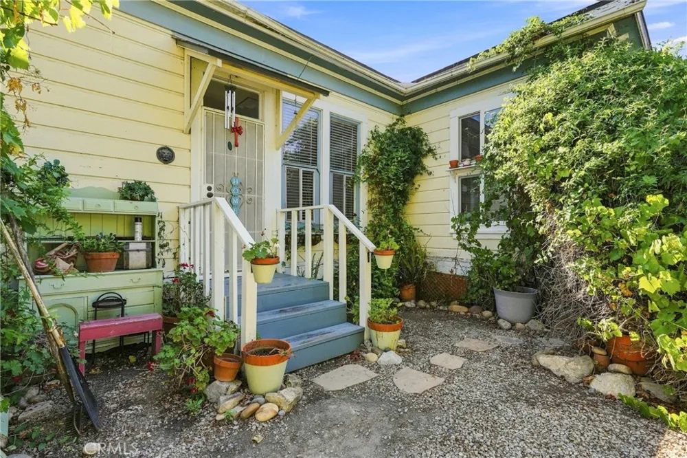 112 W Price Nipomo, CA 93444