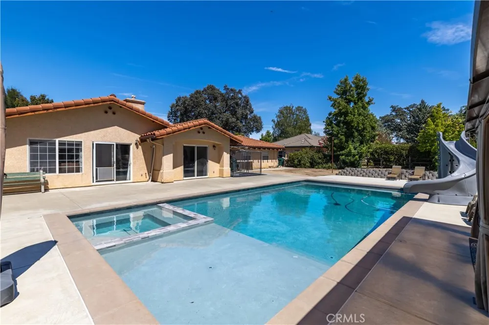 3050 Avenida Del Sol Atascadero, CA 93422