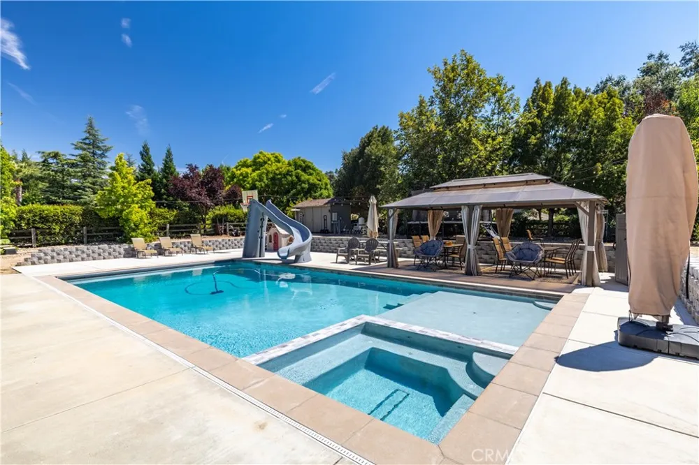 3050 Avenida Del Sol Atascadero, CA 93422