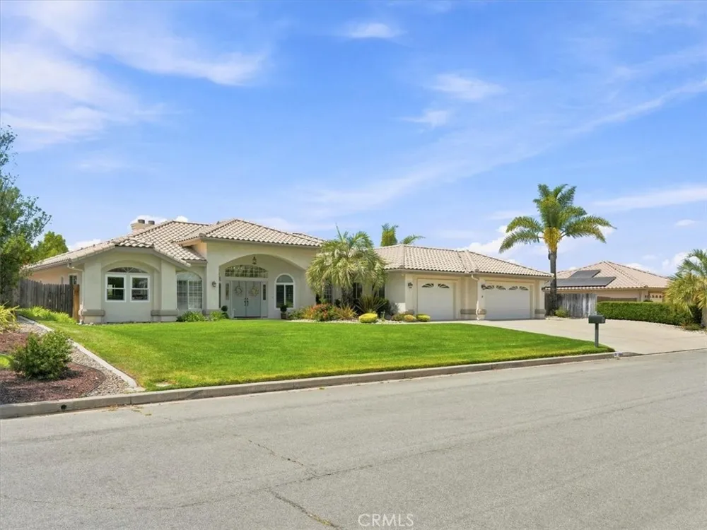 4389 Kris Santa Maria, CA 93455