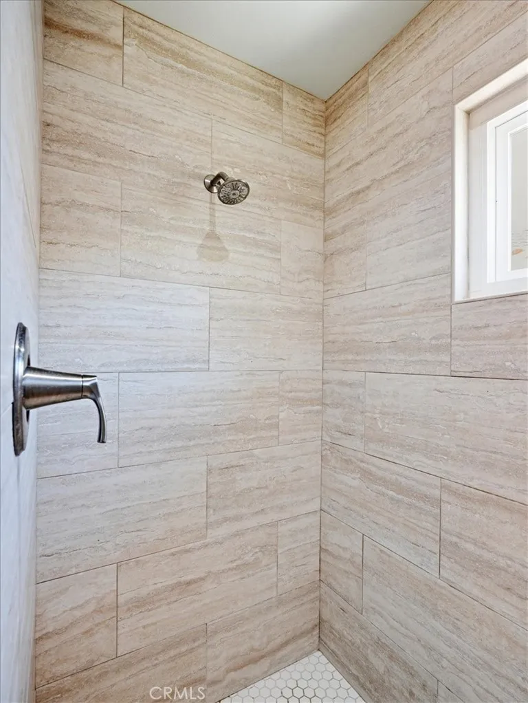 4389 Kris Santa Maria, CA 93455
