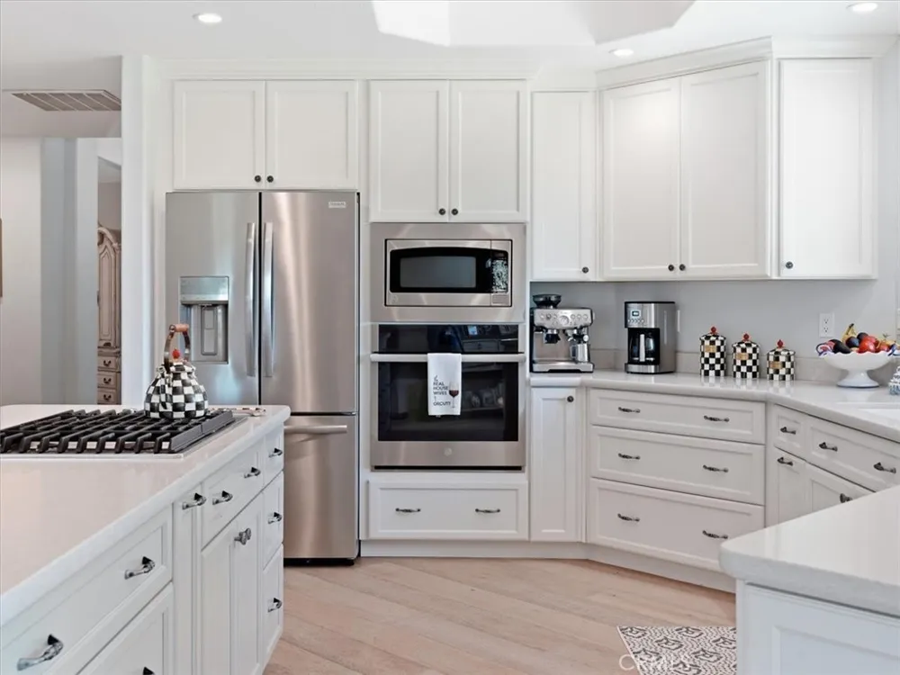 4389 Kris Santa Maria, CA 93455