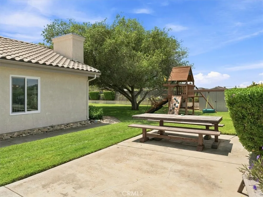 4389 Kris Santa Maria, CA 93455