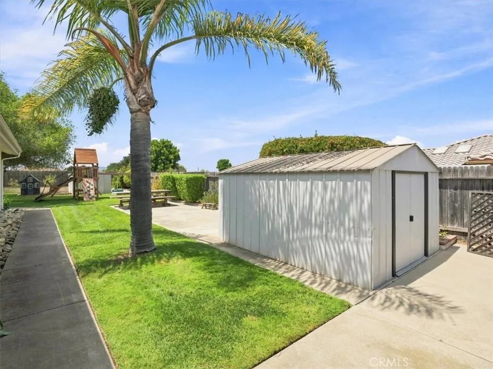 4389 Kris Santa Maria, CA 93455