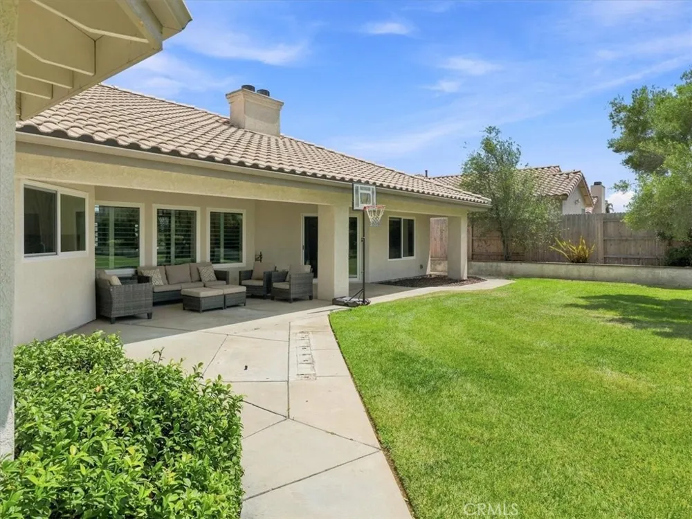 4389 Kris Santa Maria, CA 93455