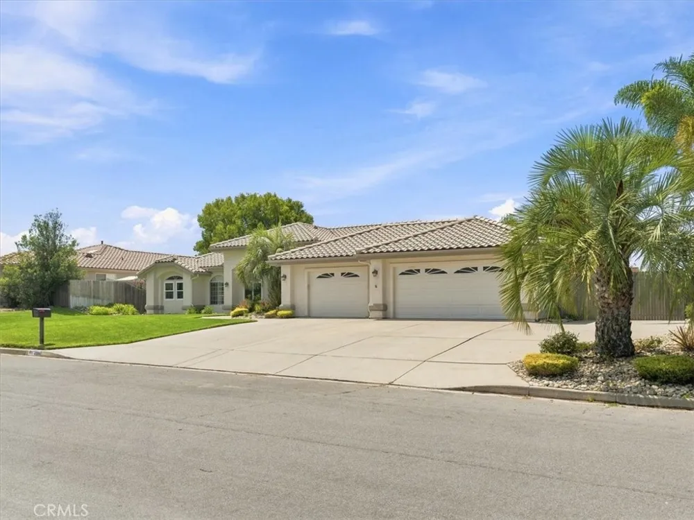 4389 Kris Santa Maria, CA 93455