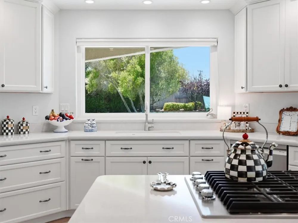 4389 Kris Santa Maria, CA 93455