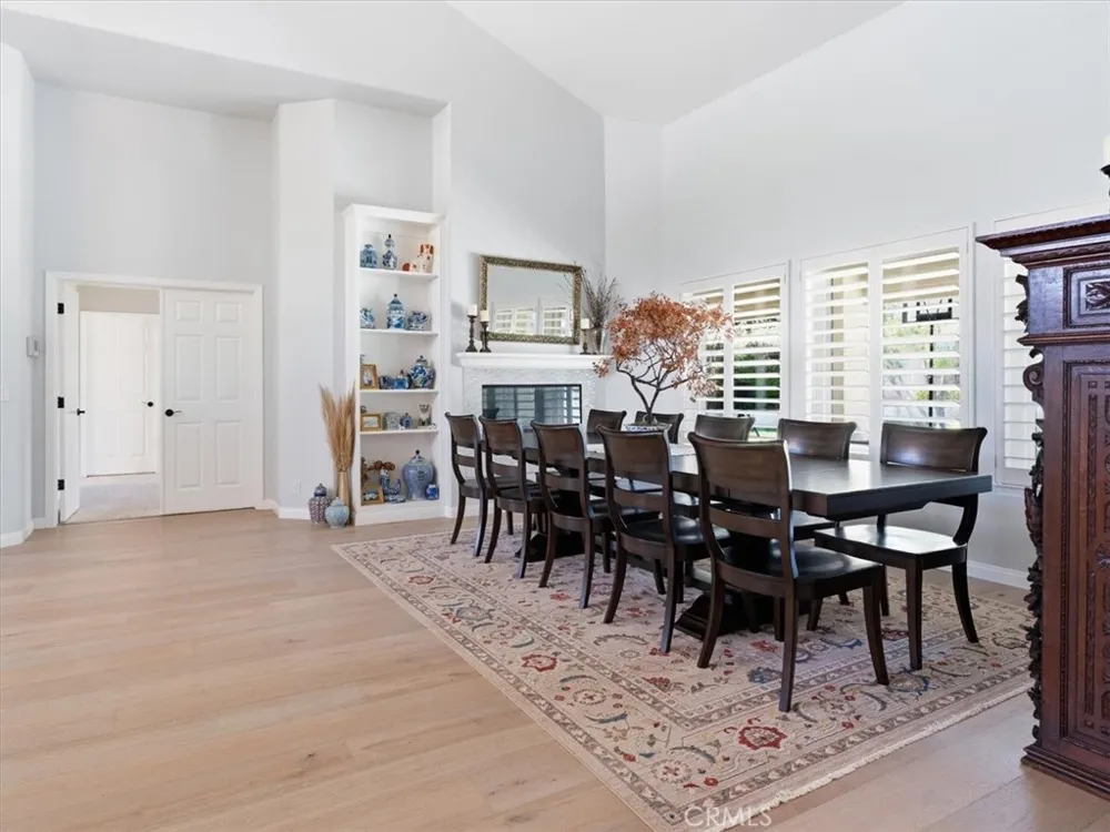 4389 Kris Santa Maria, CA 93455