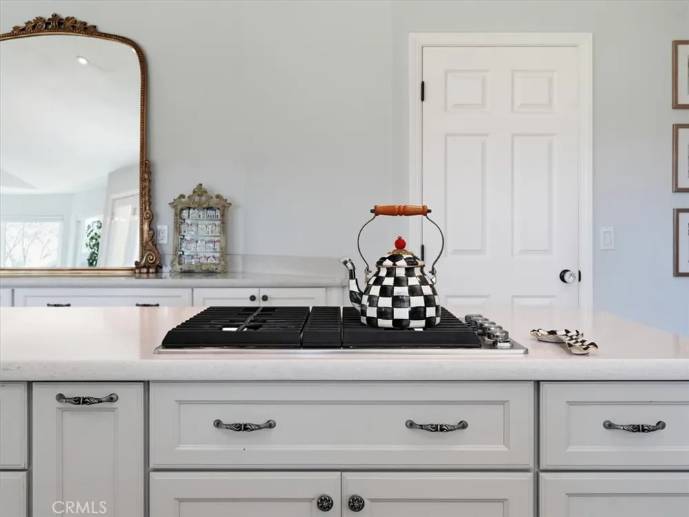 4389 Kris Santa Maria, CA 93455
