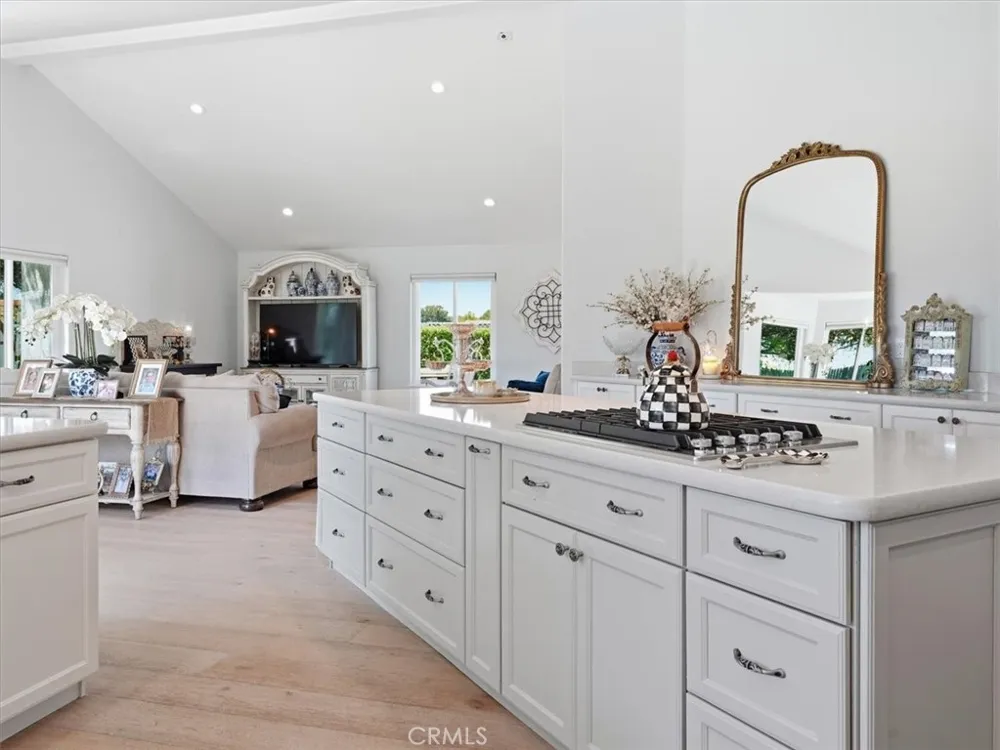 4389 Kris Santa Maria, CA 93455