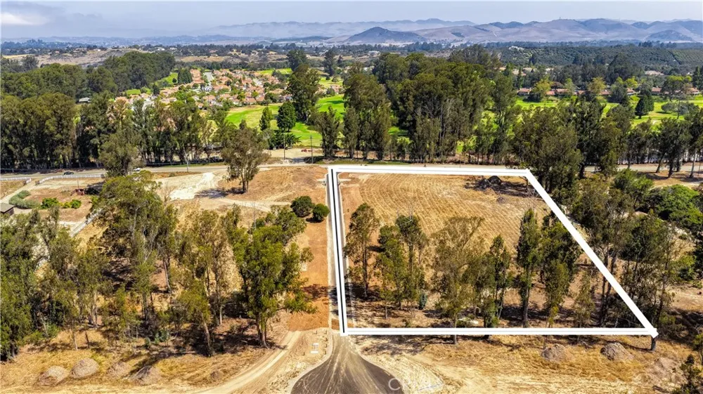 55 Driftwood Canyon Nipomo, CA 93444