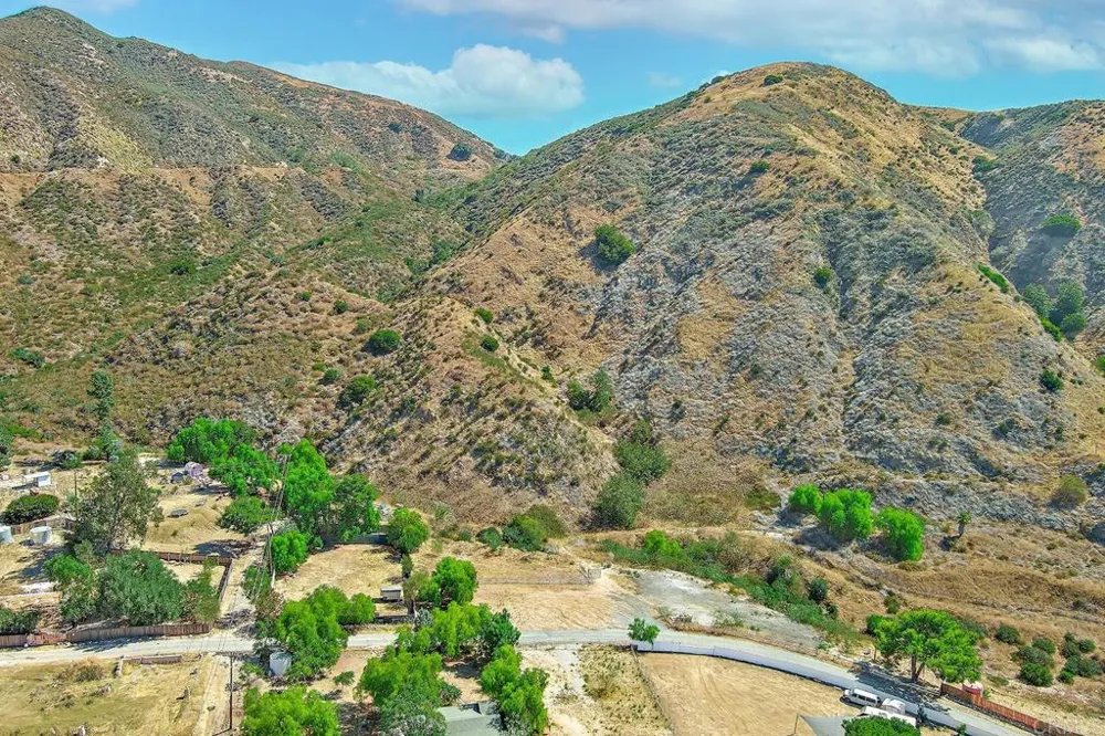 13912 Mesa Alta Road Kagel Canyon, CA 91342