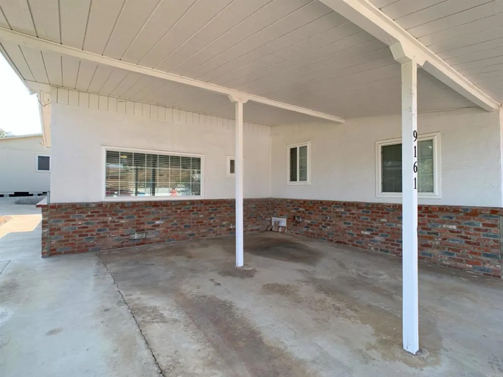 9161 Emerald Grove Avenue Lakeside, CA 92040