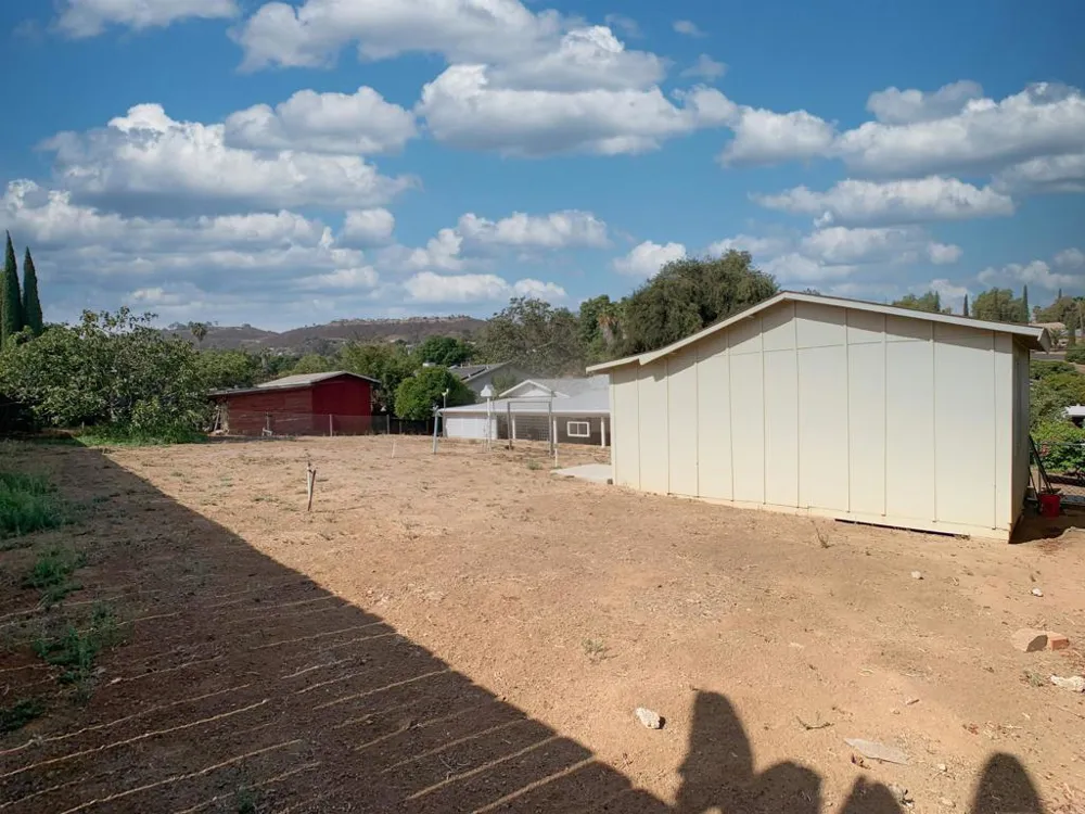 9161 Emerald Grove Avenue Lakeside, CA 92040