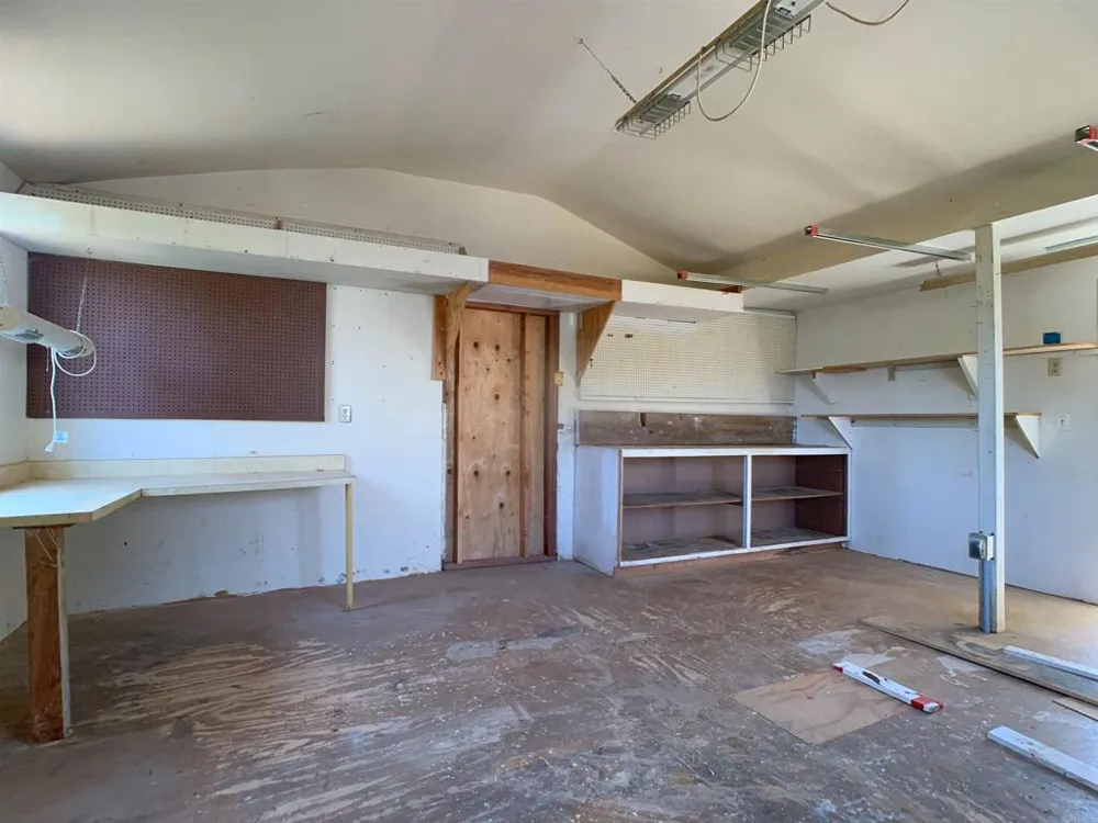 9161 Emerald Grove Avenue Lakeside, CA 92040