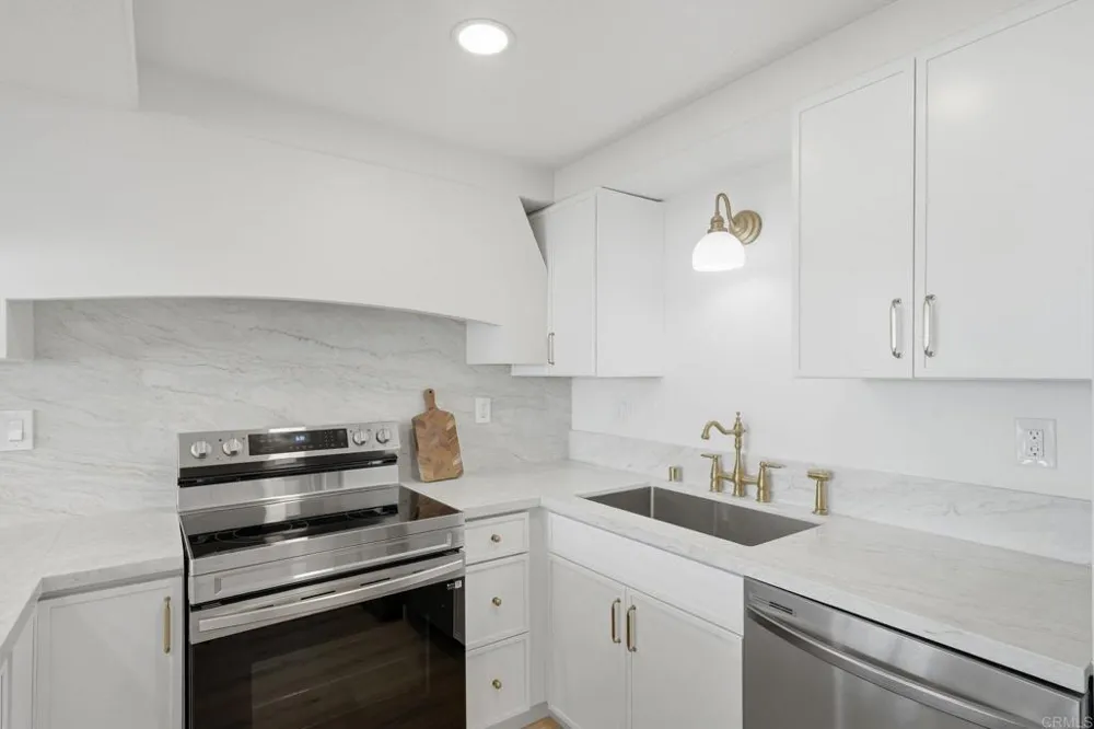 714 Seacoast Drive #216 Imperial Beach, CA 91932