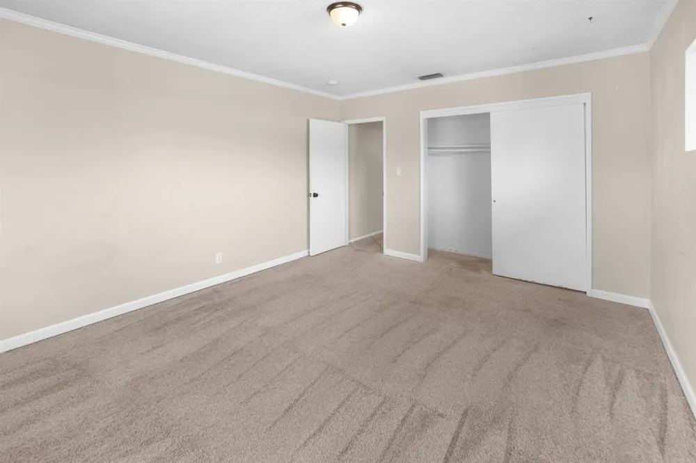 626 E Wright Street Hemet, CA 92543