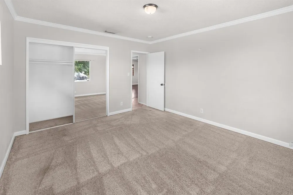 626 E Wright Street Hemet, CA 92543