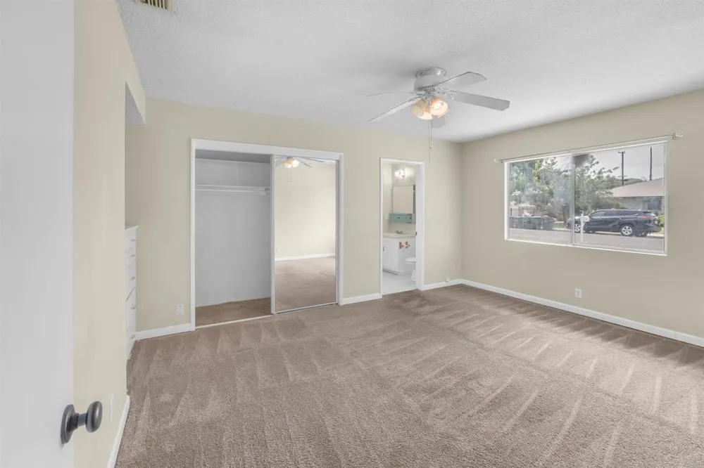 626 E Wright Street Hemet, CA 92543