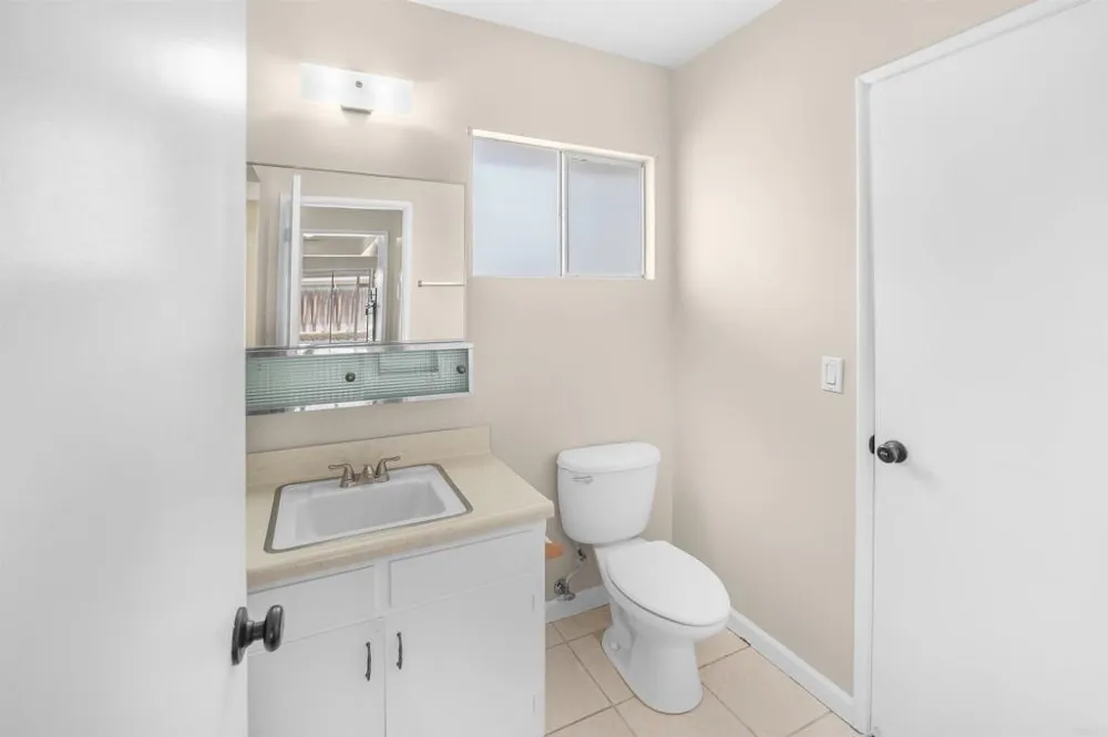 626 E Wright Street Hemet, CA 92543