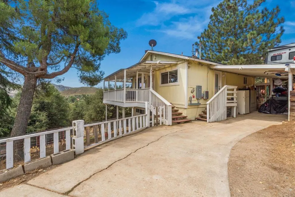 9421 Elm Dr Descanso, CA 91916