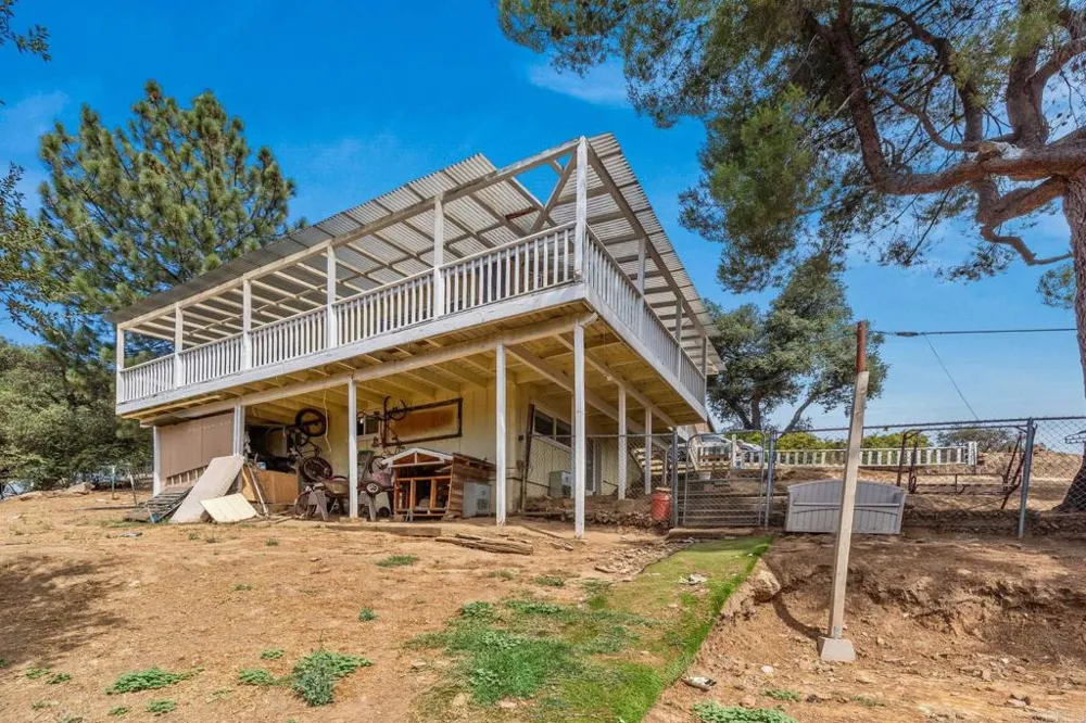 9421 Elm Dr Descanso, CA 91916