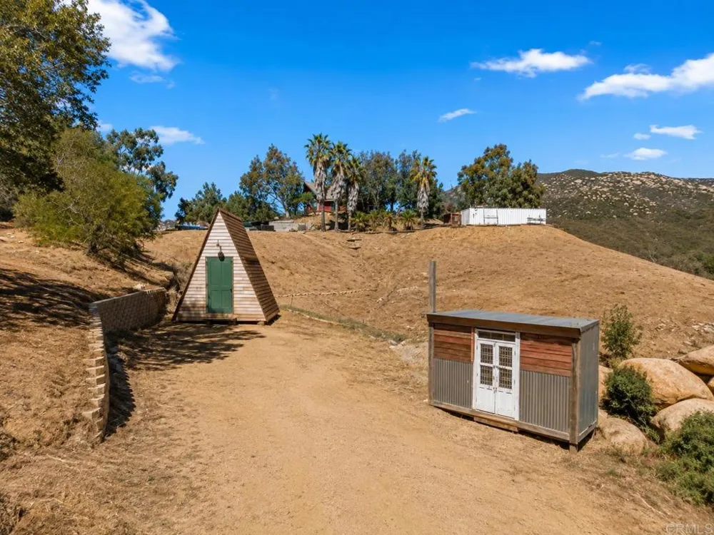 18629 Quail Trail Drive Jamul, CA 91935