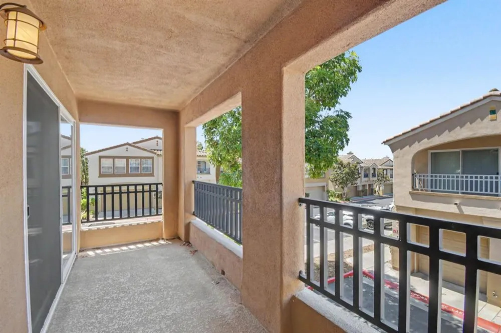 1361 Caminito De La Luna Chula Vista, CA 91911
