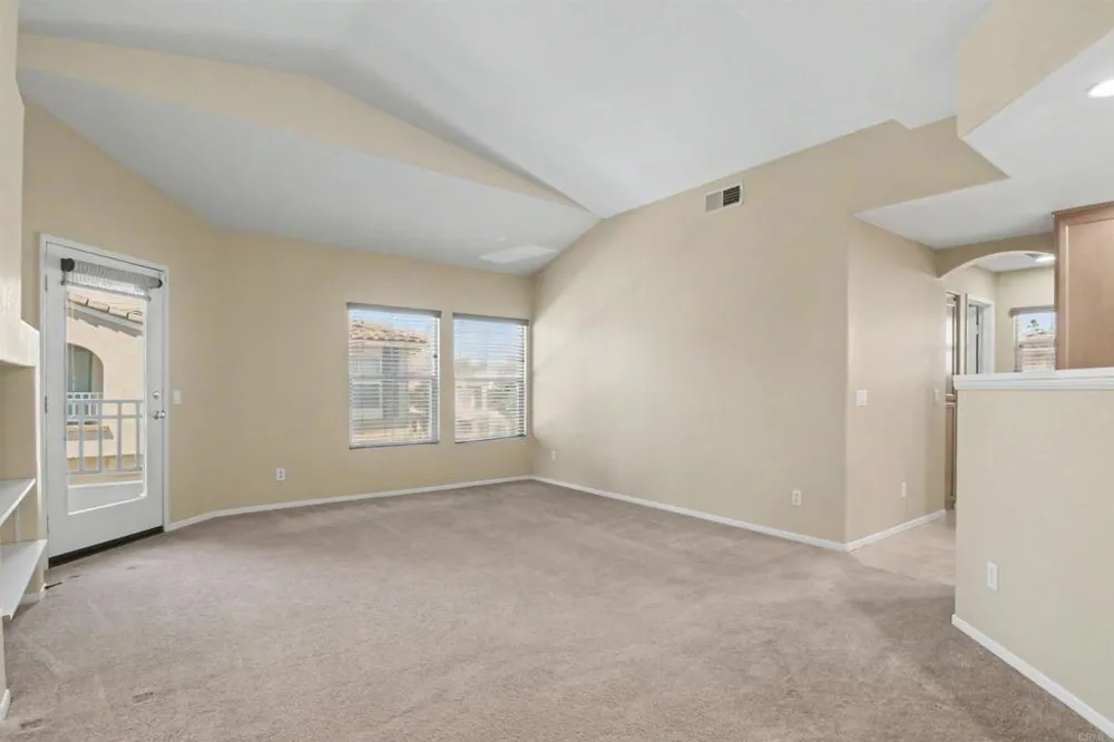 1361 Caminito De La Luna Chula Vista, CA 91911