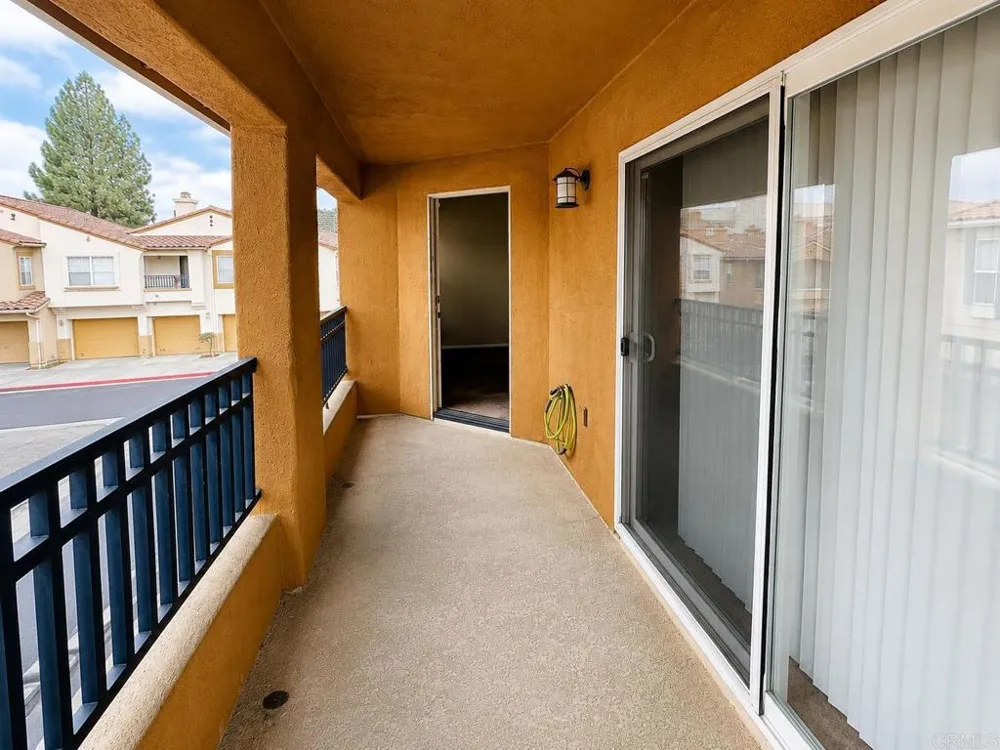 1361 Caminito De La Luna Chula Vista, CA 91911
