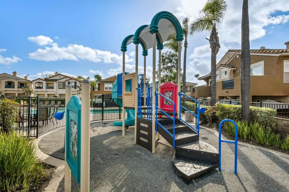 1361 Caminito De La Luna Chula Vista, CA 91911