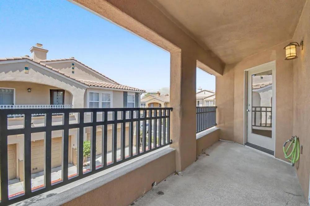 1361 Caminito De La Luna Chula Vista, CA 91911
