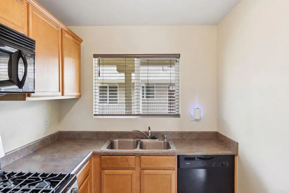 320 J AVENUE #92 National City, CA 91950