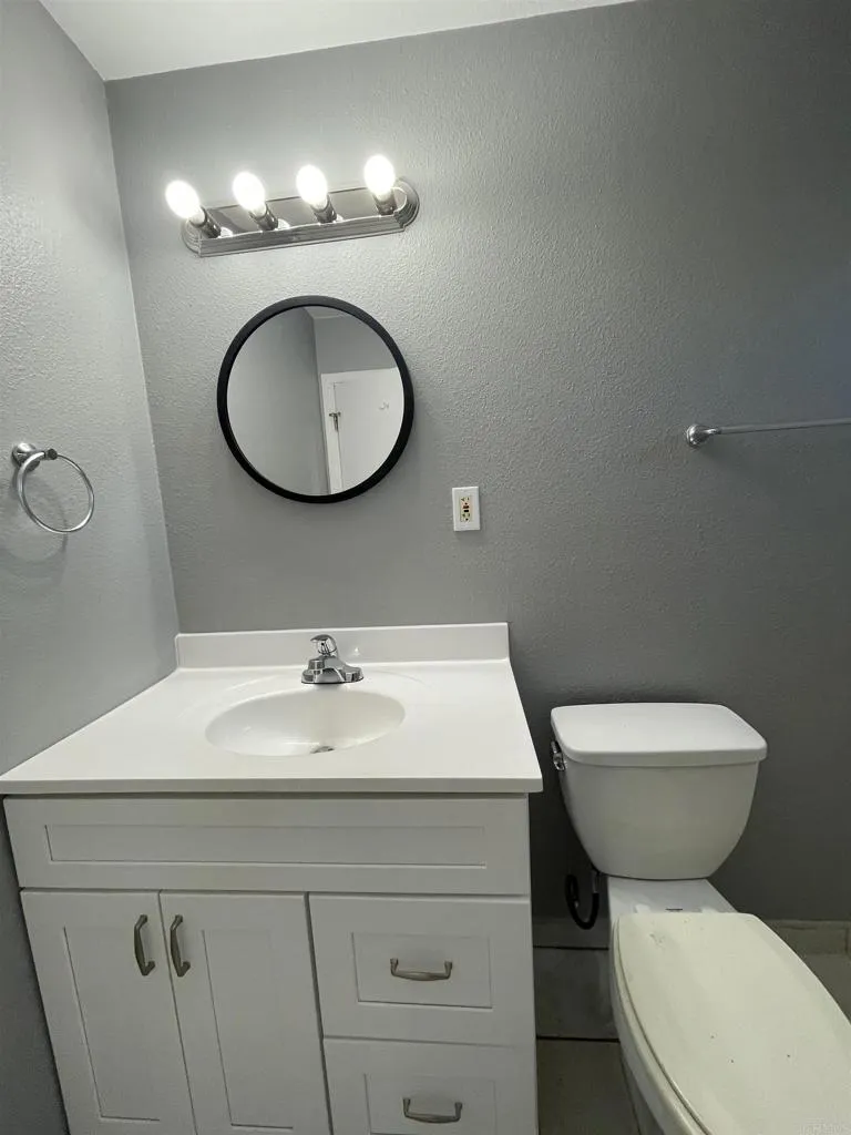 148 W Hall Avenue San Ysidro, CA 92173