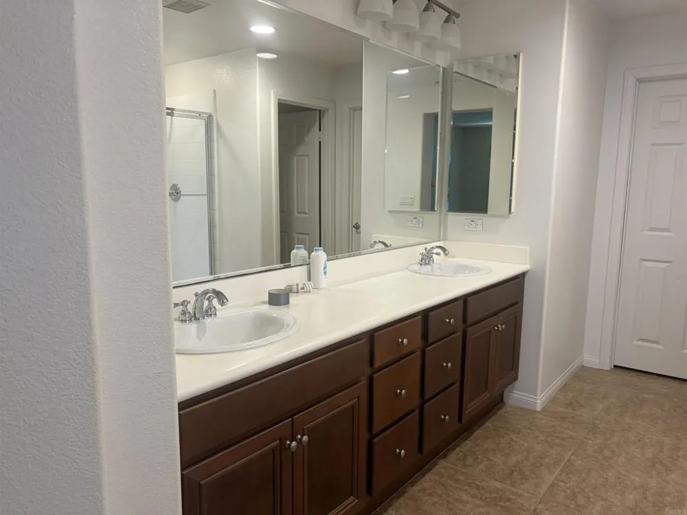 5044 Crescent Bay Drive San Diego, CA 92154
