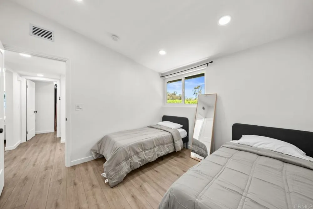 12540 Taunt Place Poway, CA 92064